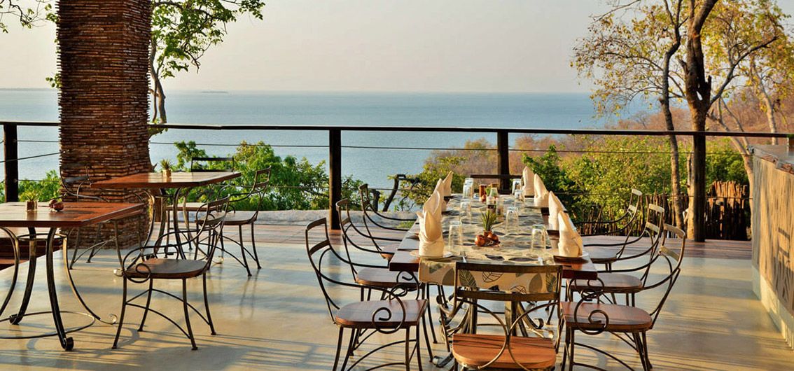 Abendessen-mit-Aussicht_Lodge-am-Kariba-See_29_Credit-Kariba-Safari-Lodge.jpg