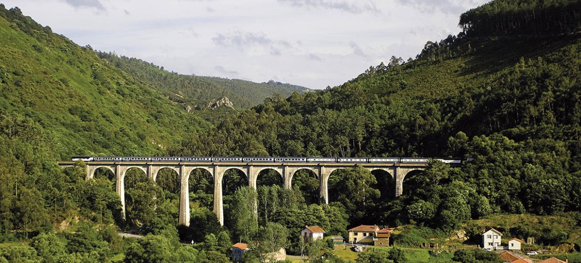 Nostalgie und Eleganz: Im El Transcantábrico Gran Lujo durch Nordspanien (2025/2026)